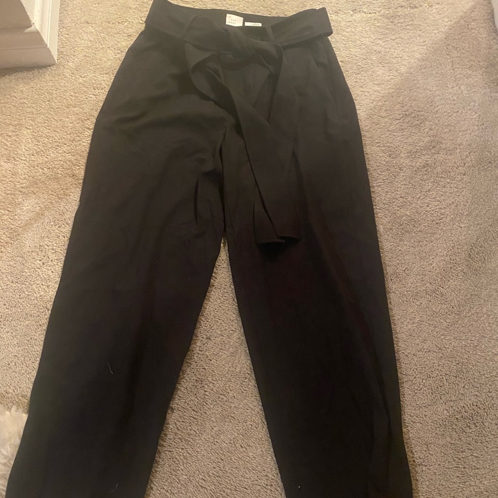 Cute black straight pants never worn